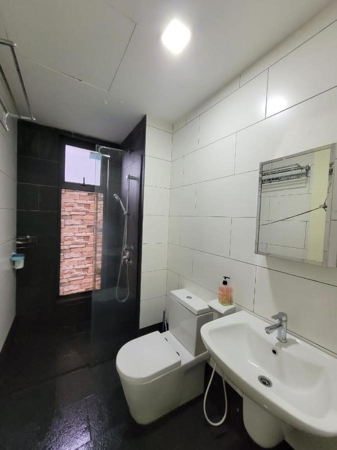 Homestay D'Univ 360 Place 세리 켐방안 외부 사진