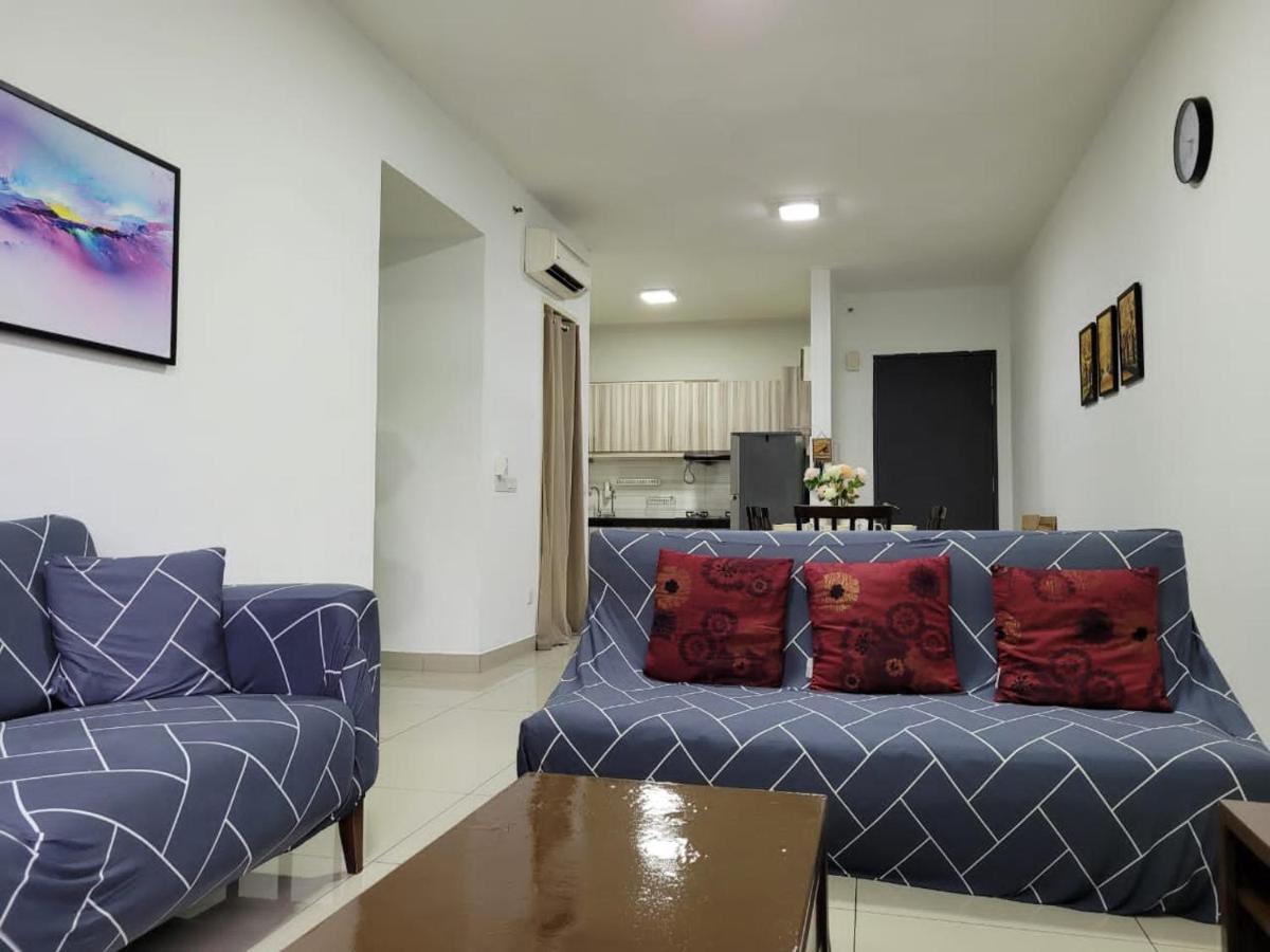 Homestay D'Univ 360 Place 세리 켐방안 외부 사진