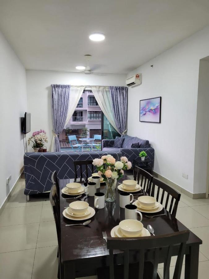 Homestay D'Univ 360 Place 세리 켐방안 외부 사진